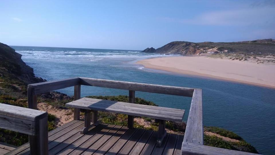 Sun & Surf Flat Arrifana Beach Aljezur Exterior photo